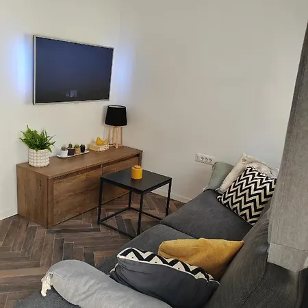Apartman Prvi Red Do Mora! Appartamento