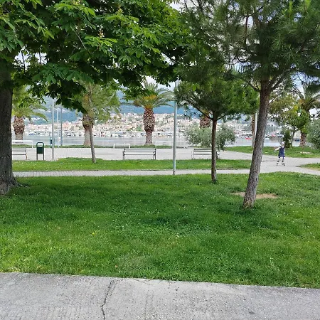 Apartman Prvi Red Do Mora!