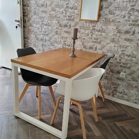 Apartman Prvi Red Do Mora!